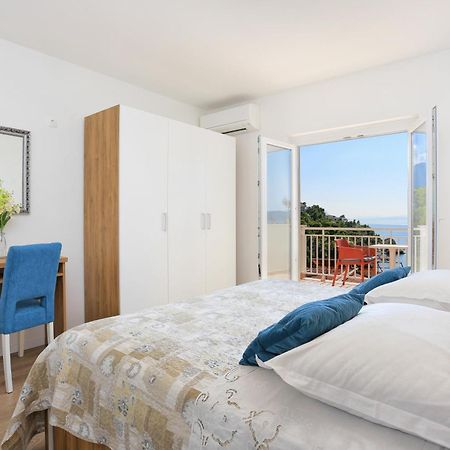 Apartments By The Sea Brela, Makarska - 6688 Cameră foto