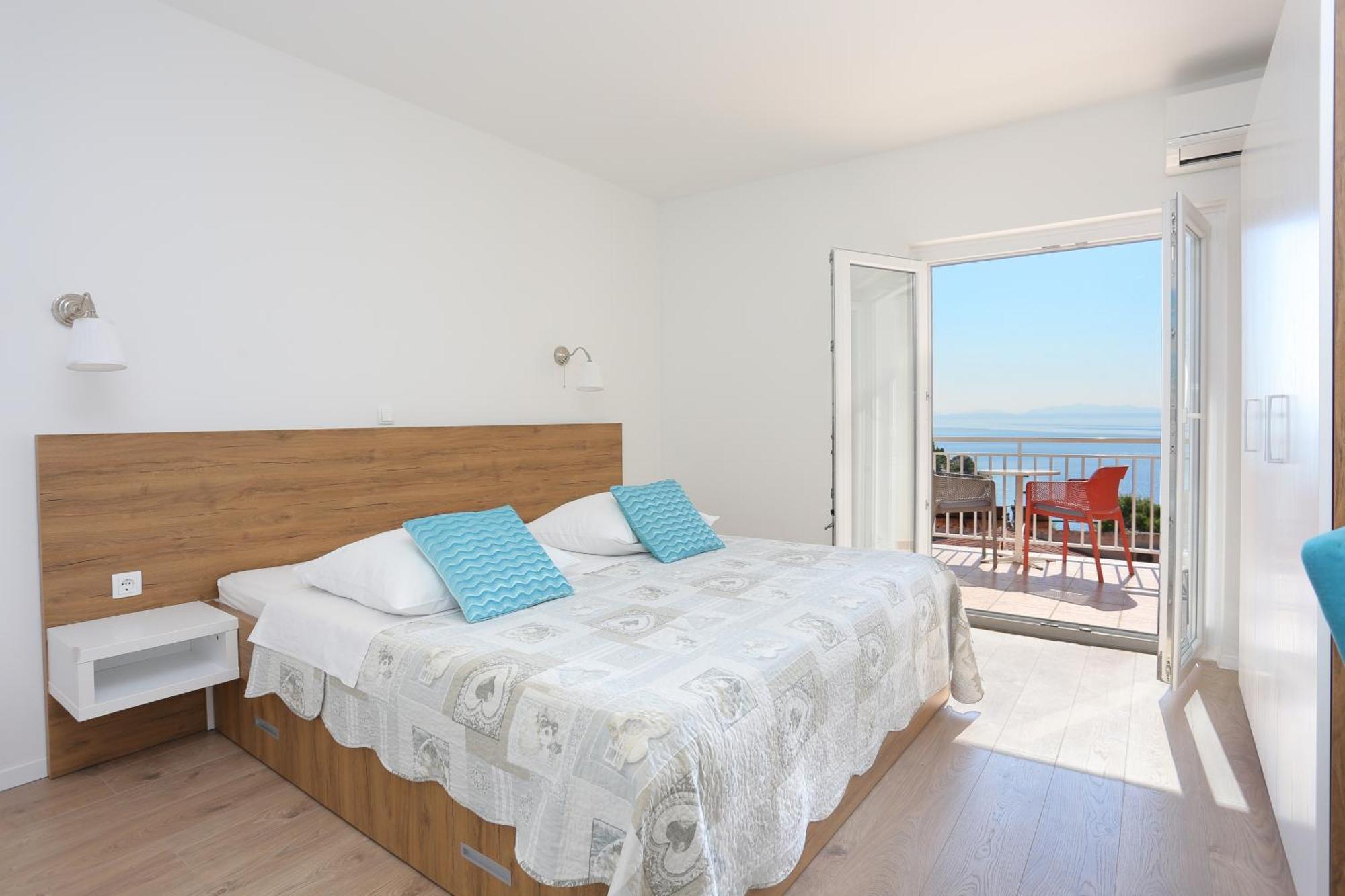 Apartments By The Sea Brela, Makarska - 6688 Cameră foto