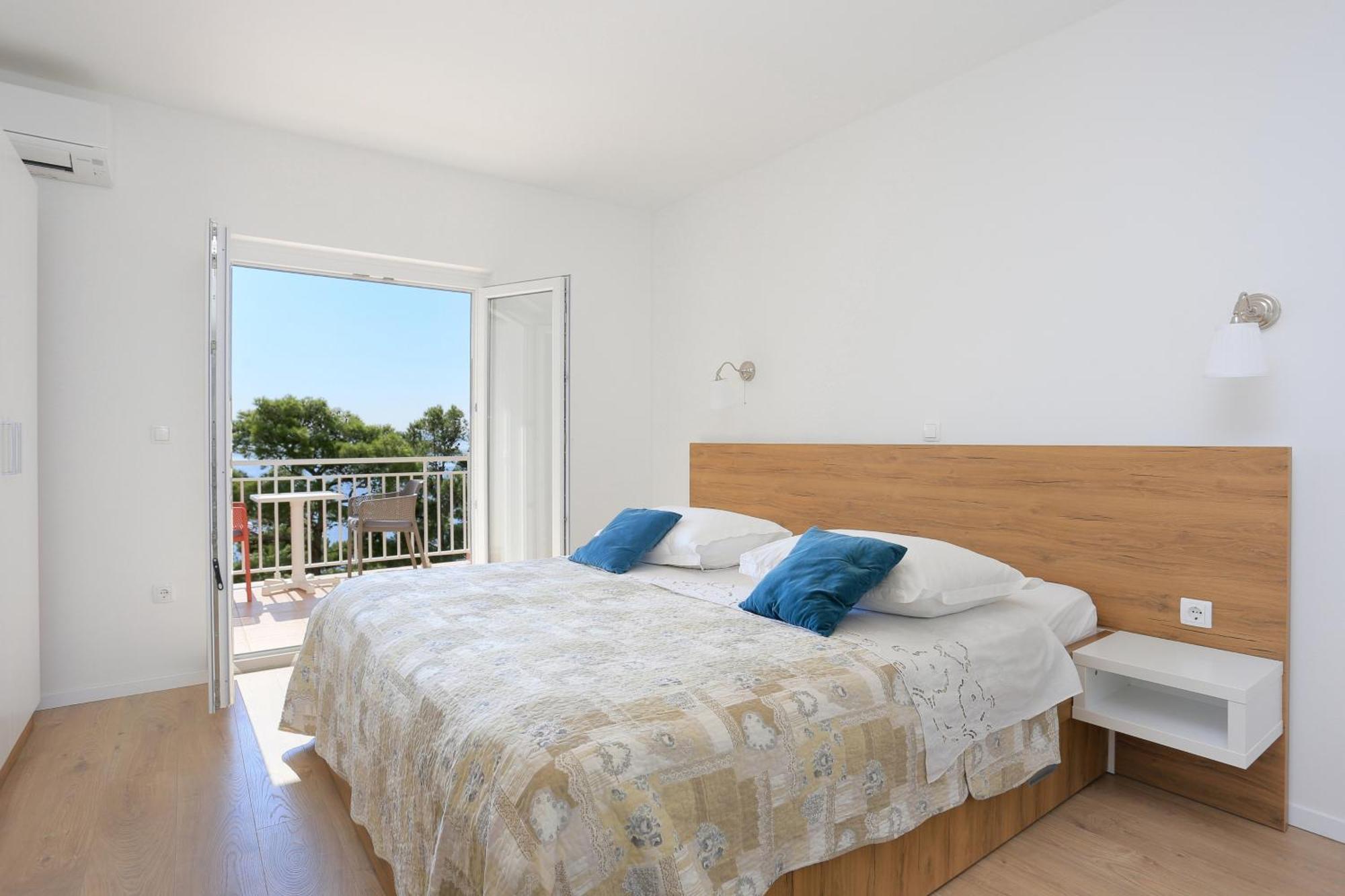 Apartments By The Sea Brela, Makarska - 6688 Cameră foto